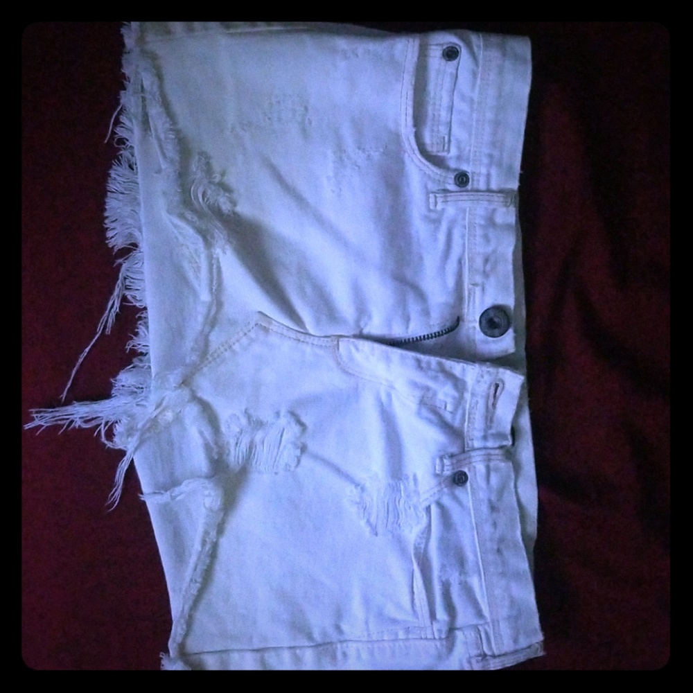 White denim skirt